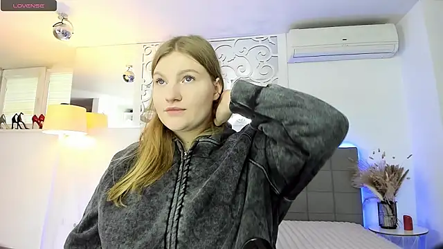 AshleyJoness online show from 27, 10, 2025