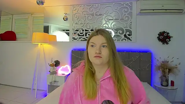 AshleyJoness online show from 17, 12, 2025