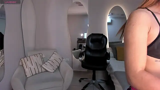 Snapshot of IbizaJacobs chatting on 16, 9, 2025 IbizaJacobs online show from 16, 9, 2025