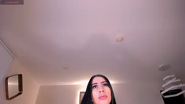 Snapshot of LeahLombardi_ chatting on 14, 11, 2025 LeahLombardi online show from 14, 11, 2025