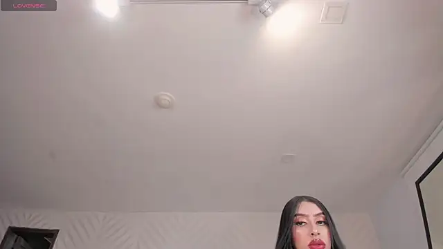 LeahLombardi  online show from 1, 4, 2026