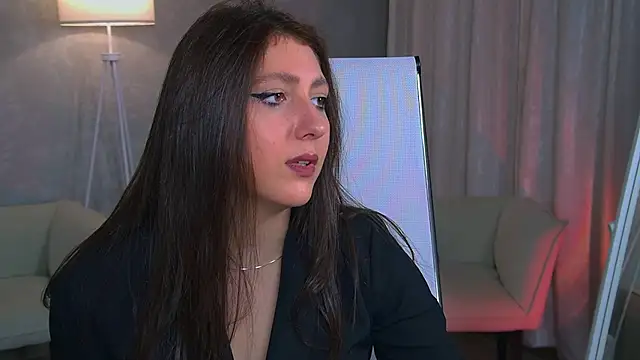 Mary Miiller online show from 24, 10, 2025