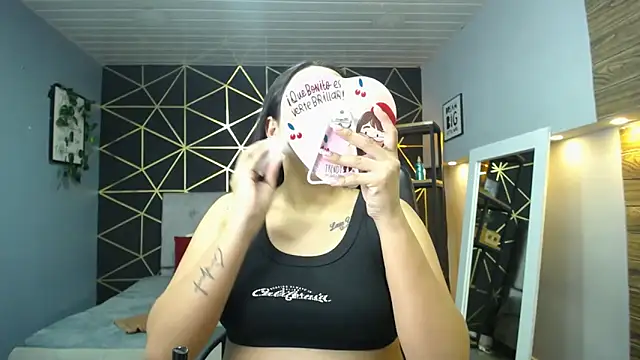 Vanesa Velle online show from 9, 10, 2025