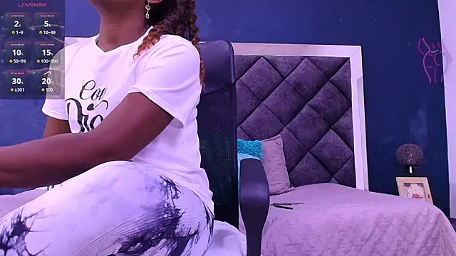 Snapshot of ebony__jheim chatting on 4, 3, 2026 ebony jheim online show from 4, 3, 2026