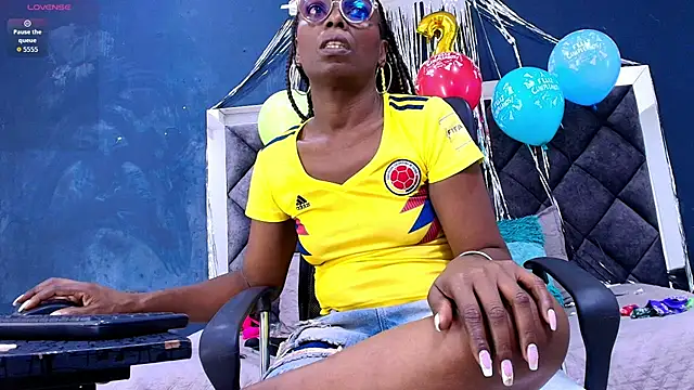 Snapshot of ebony__jheim chatting on 7, 7, 2026 ebony jheim online show from 7, 7, 2026
