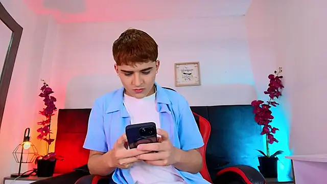 Lucass love online show from 11, 4, 2026