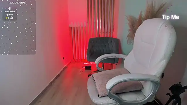 CleoWhite online show from 6, 11, 2025