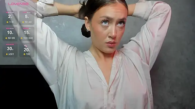 SaraMoren0 online show from 18, 9, 2025