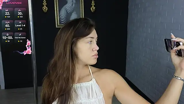 SaraMoren0 online show from 15, 10, 2025