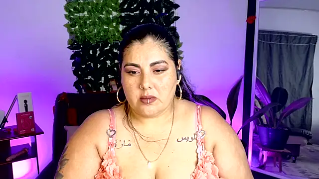 Snapshot of AndreaKinky chatting on 16, 6, 2026 AndreaKinky online show from 16, 6, 2026