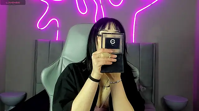 Sabrina bloom online show from 20, 9, 2025