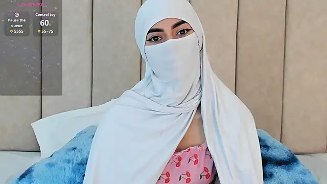 Snapshot of _Zahiira_ chatting on 3, 3, 2026 Zahiira online show from 3, 3, 2026