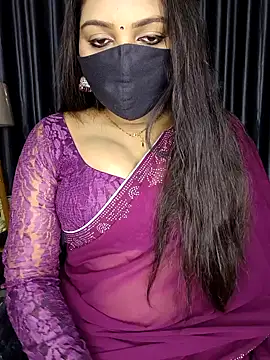 Webrowncouple online show from 2, 10, 2025