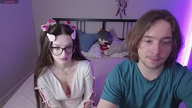 Snapshot of ellen_and_danny chatting on 2, 2, 2026 ellen and danny online show from 2, 2, 2026