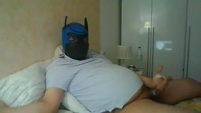 Snapshot of soumicuckold1 chatting on 28, 4, 2026 soumicuckold1 online show from 28, 4, 2026
