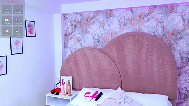 Snapshot of RavenGloomy chatting on 17, 11, 2025 RavenGloomy online show from 17, 11, 2025