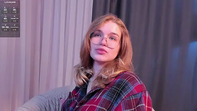 SophieMurrr online show from 14, 10, 2025