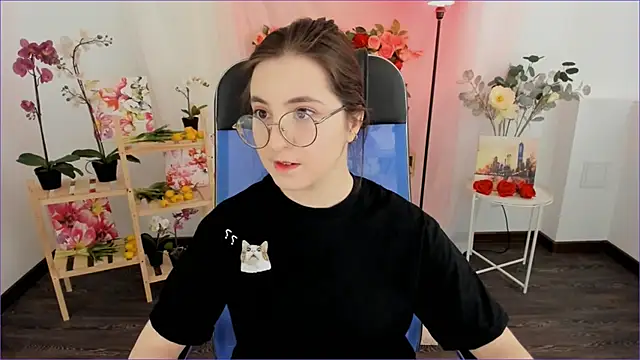 Snapshot of VirtuallVoyant chatting on 6, 1, 2026 VirtuallVoyant online show from 6, 1, 2026