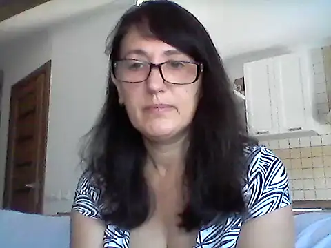 Snapshot of Elena48324 chatting on 4, 7, 2026 Elena48324 online show from 4, 7, 2026