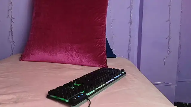 Dafne Mel online show from 20, 10, 2025