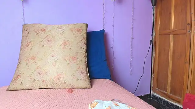 Dafne Mel online show from 11, 11, 2025