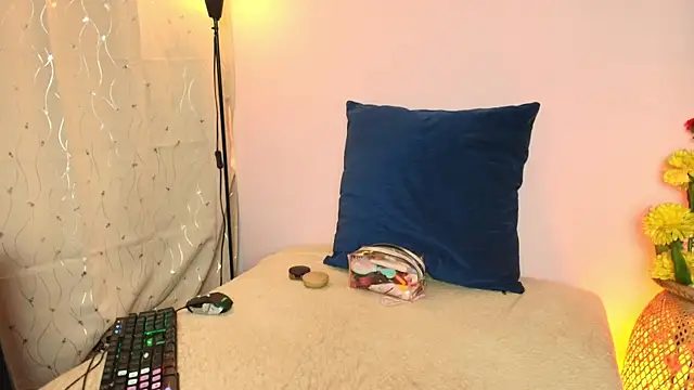 Dafne Mel online show from 11, 2, 2026