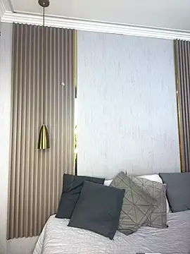 Skylar Smith  online show from 16, 12, 2025