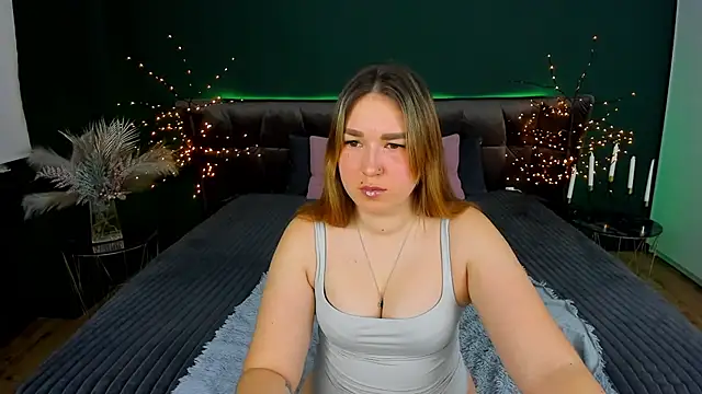 Snapshot of Sofii_darling chatting on 11, 2, 2026 Sofii darling online show from 11, 2, 2026