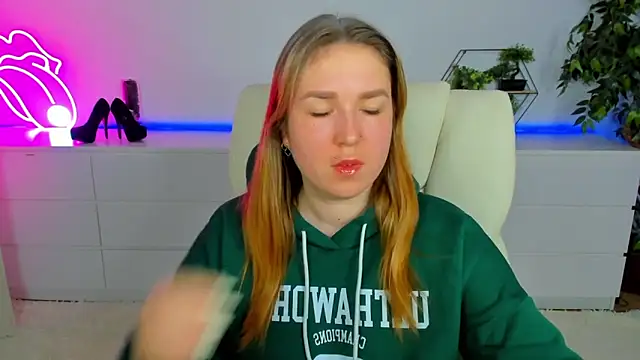 Snapshot of Sofii_darling chatting on 19, 2, 2026 Sofii darling online show from 19, 2, 2026