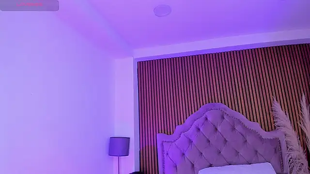 Starbutterflyy  online show from 9, 1, 2026