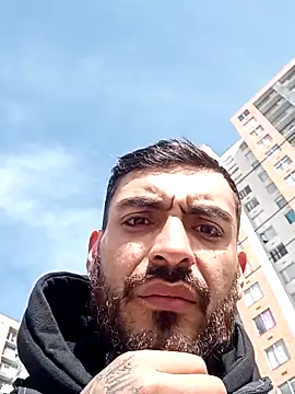 Snapshot of malek_xarx_ chatting on 8, 5, 2026 malek xarx online show from 8, 5, 2026