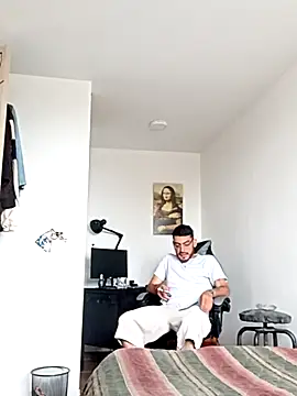 Snapshot of malek_xarx_ chatting on 11, 5, 2026 malek xarx online show from 11, 5, 2026