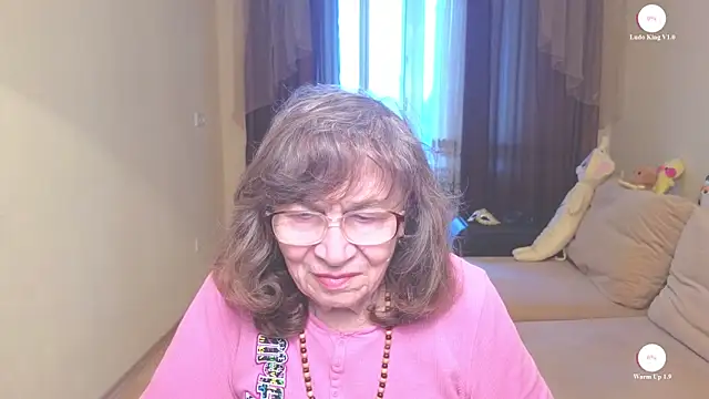 Snapshot of Betty_Brick chatting on 9, 5, 2026 Betty Brick online show from 9, 5, 2026
