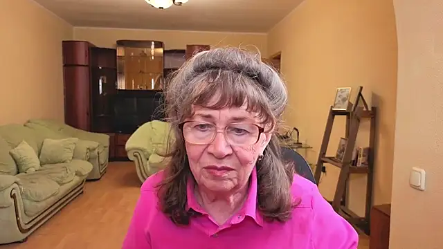 Snapshot of Betty_Brick chatting on 15, 5, 2026 Betty Brick online show from 15, 5, 2026