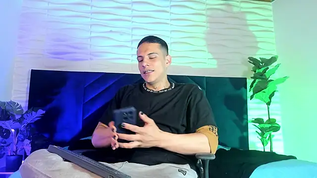 Dustin Sonne online show from 2, 4, 2026