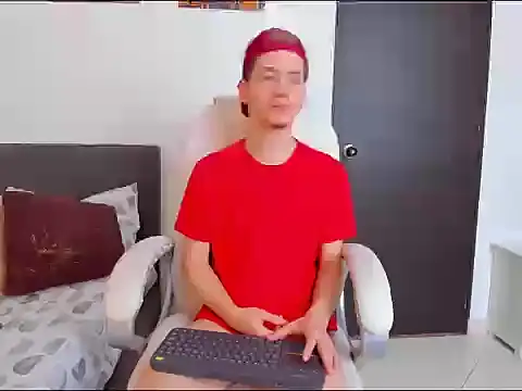 ThiagooJames online show from 28, 2, 2026