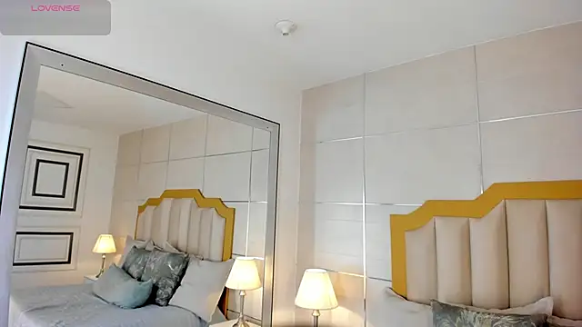 MaddieParker online show from 21, 10, 2025