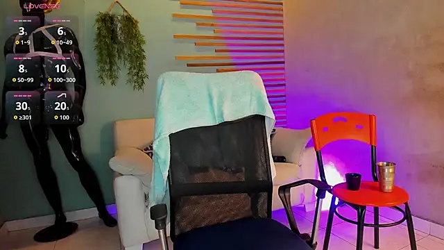 Snapshot of david_huge chatting on 30, 11, 2025 david huge online show from 30, 11, 2025