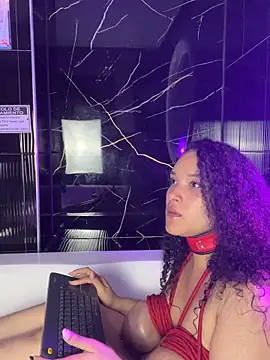 Snapshot of ivonne_diaz1 chatting on 19, 4, 2026 ivonne diaz1 online show from 19, 4, 2026