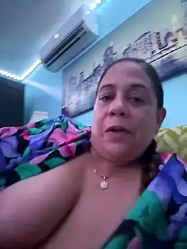 PrettyKittyMia online show from 8, 10, 2025