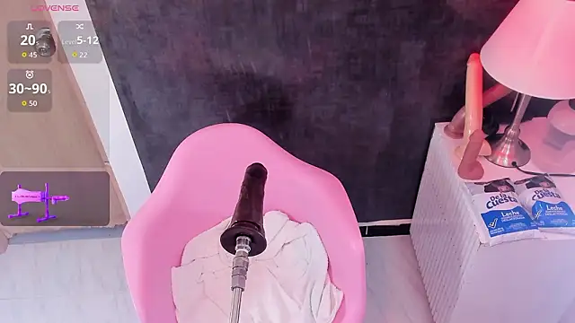 sharlotthe bigass online show from 18, 2, 2026