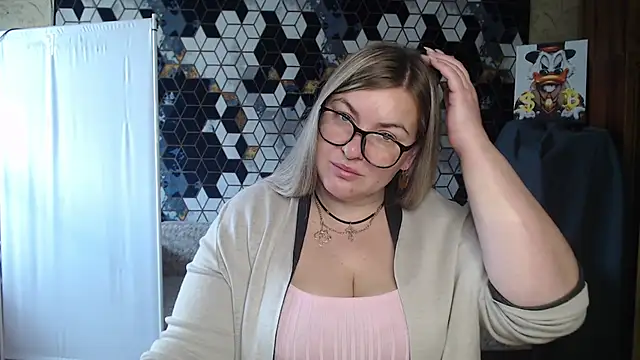 Snapshot of NikaSkylink chatting on 23, 4, 2026 NikaSkylink online show from 23, 4, 2026
