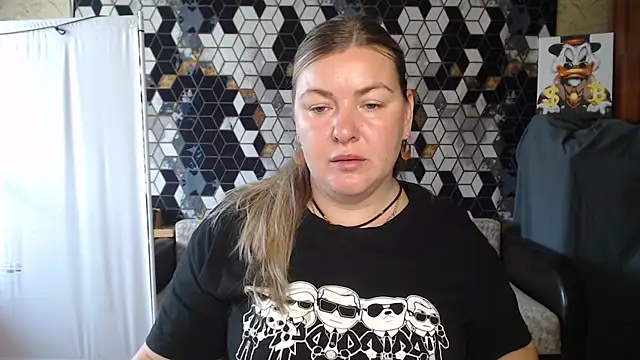 Snapshot of NikaSkylink chatting on 19, 5, 2026 NikaSkylink online show from 19, 5, 2026