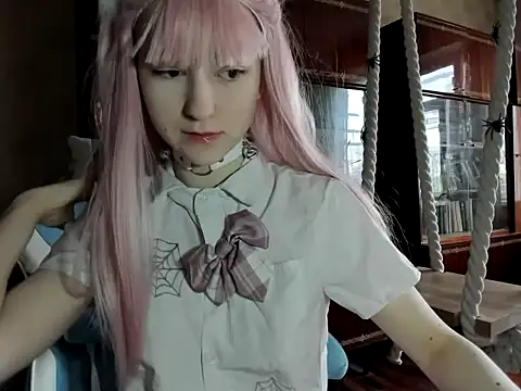 kioshi kiss online show from 24, 10, 2025