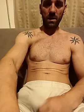 Snapshot of YzabellFabioo chatting on 24, 2, 2026 YzabellFabioo online show from 24, 2, 2026