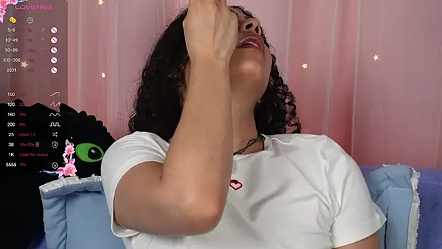 Victoria Curly online show from 15, 9, 2025