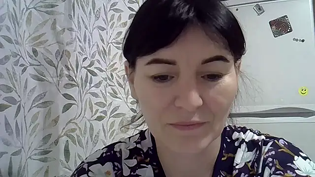 Krystal 82 online show from 2, 12, 2025