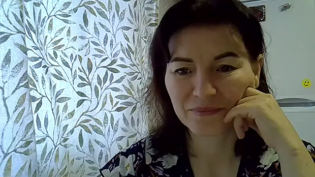 Krystal 82 online show from 22, 12, 2025