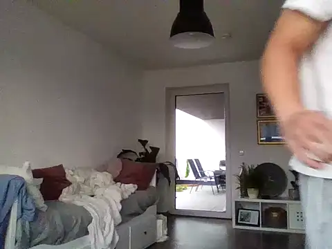 Mrlarox online show from 8, 9, 2025