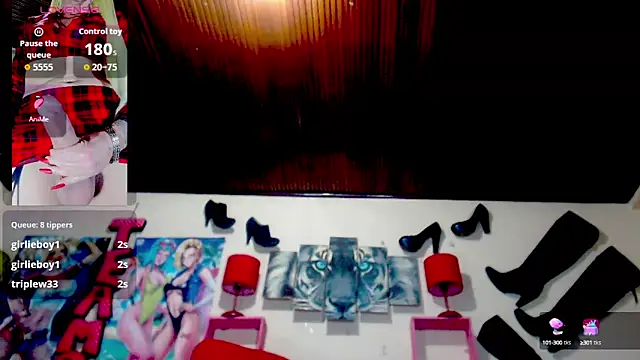 Snapshot of blondehot5v chatting on 3, 10, 2025 blondehot5v online show from 3, 10, 2025